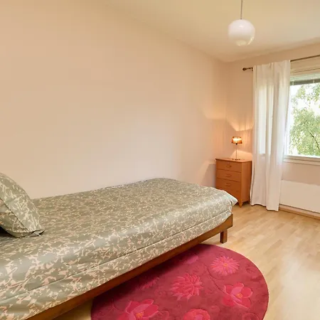 Spacious 3-room Flat In Martinlaakso Βάνταα