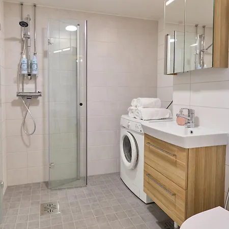 Spacious 3-room Flat In Martinlaakso *