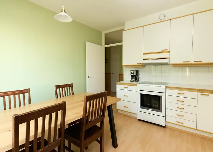 Spacious 3-room Flat In Martinlaakso Vantaa
